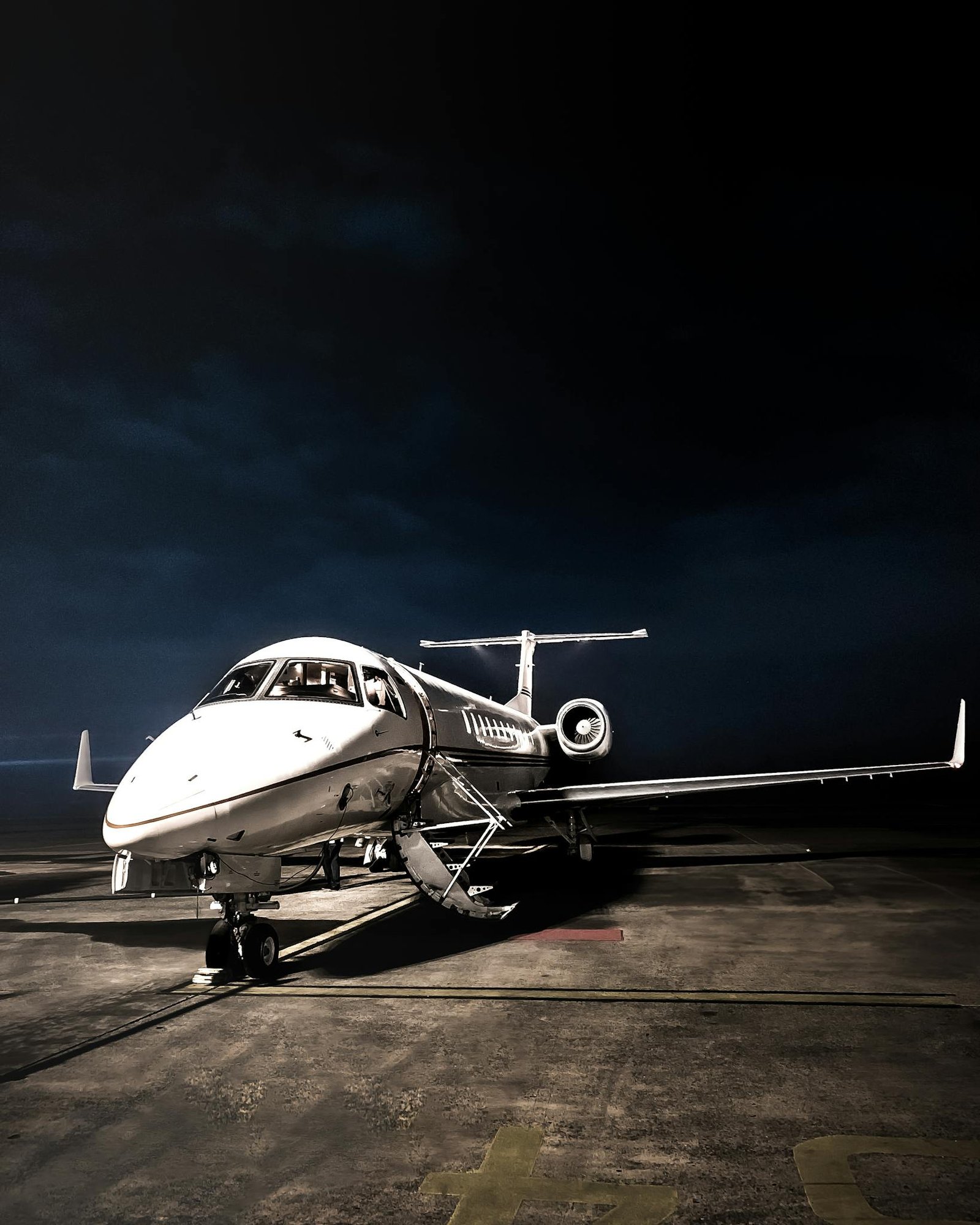 Embraer Legacy 600 Private Jet